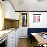 شقة فندقية Aros Feriesenter Søgne